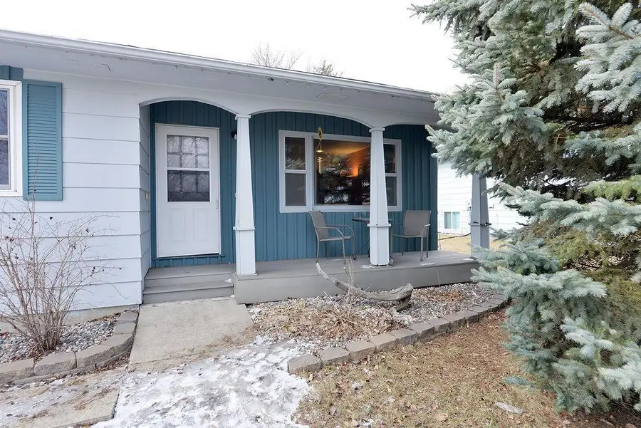 631 7th Avenue E, West Fargo, ND 58078 - #2