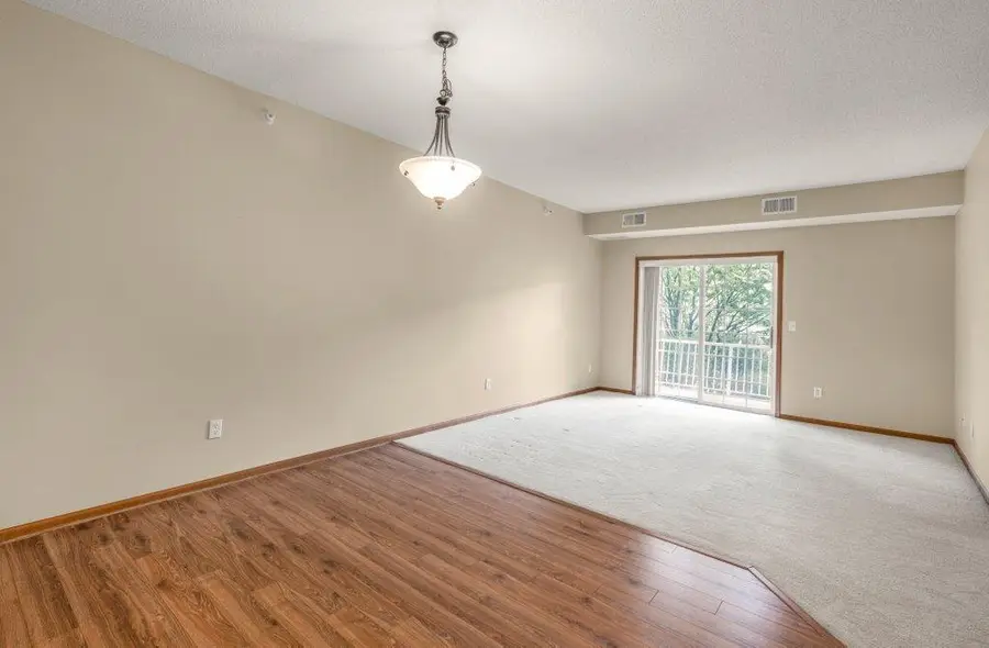 114200 Hundertmark Road #110, Chaska, MN 55318 - #3