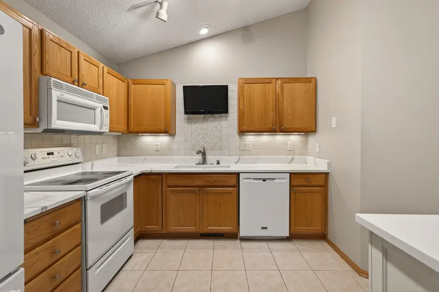 8752 Coffman Path, Inver Grove Heights, MN 55076 - #3