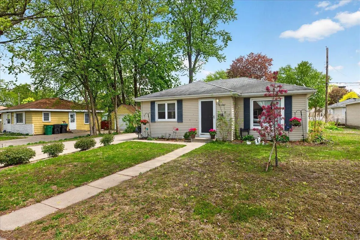 4506 Yates Avenue N, Crystal, MN 55422 - #1