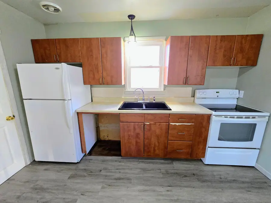 116 6th Street E, Jasper, MN 56144 - #3