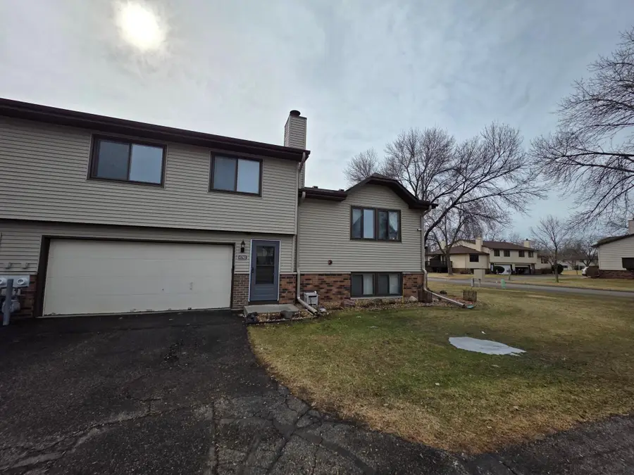 8792 N Maplebrook Circle #8792, Brooklyn Park, MN 55445 - #2