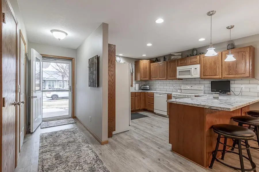 1447 10th Street N, New Ulm, MN 56073 - #2