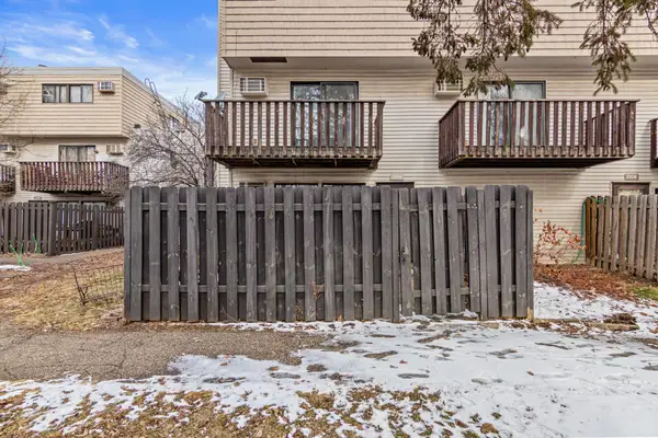 7104 72nd Lane N, Brooklyn Park, MN 55428