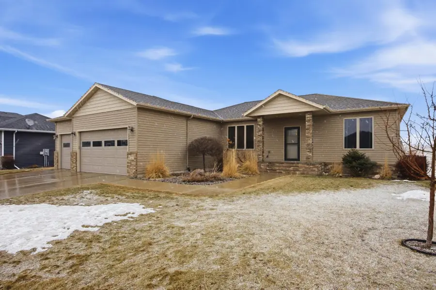 4727 6th Street W, West Fargo, ND 58078 - #2