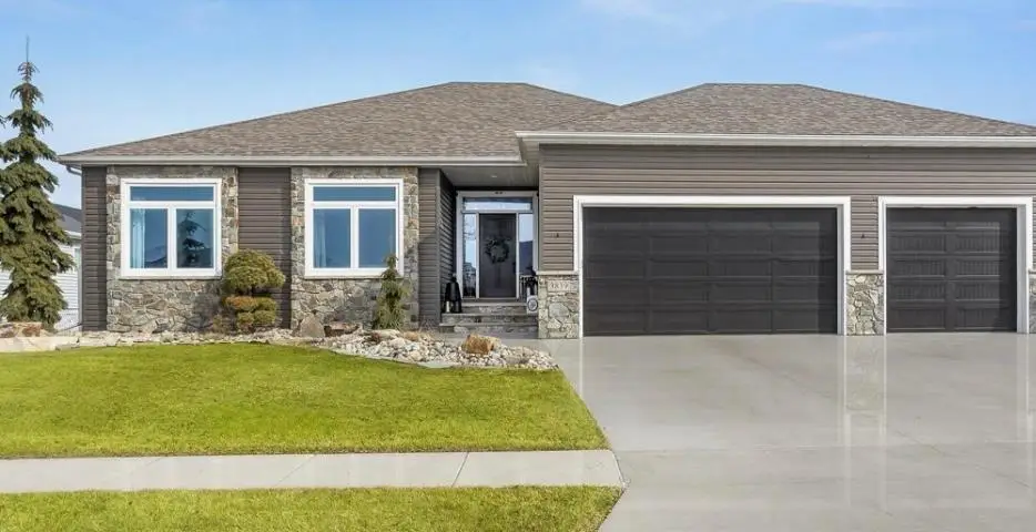 3839 Reserve Drive E, West Fargo, ND 58078 - #1