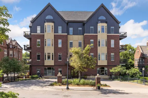 301 Clifton Avenue #1H, Minneapolis, MN 55403