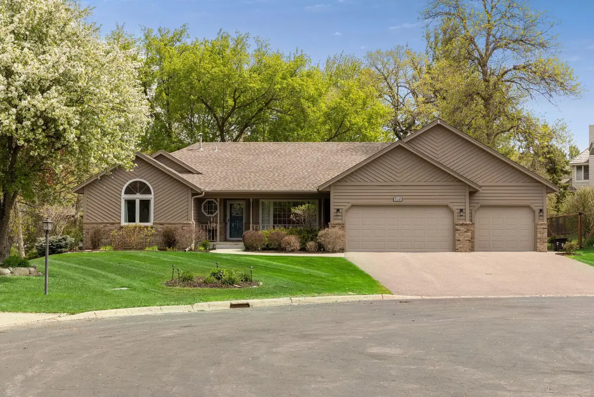 5718 Auto Club Circle, Bloomington, MN 55437 - #1
