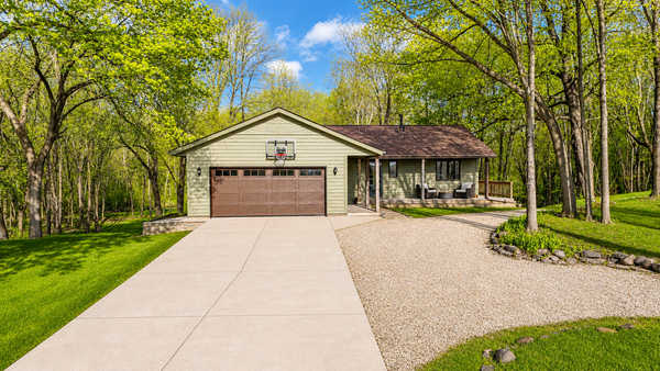 28819 141st Avenue, New Prague, MN 56071