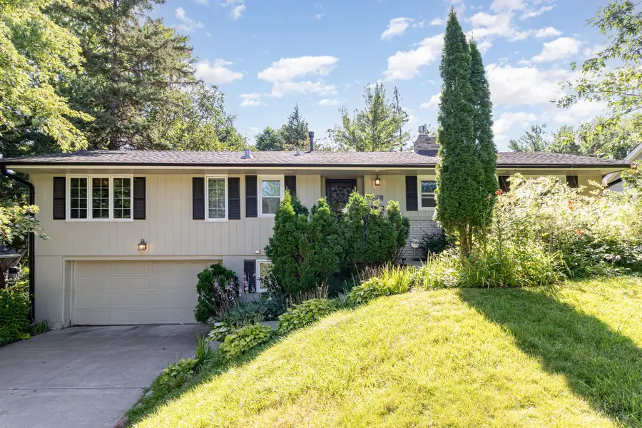 5513 Mirror Lakes Drive, Edina, MN 55436 - #2