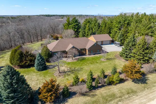 30915 Hay Creek Hills Drive, Red Wing, MN 55066