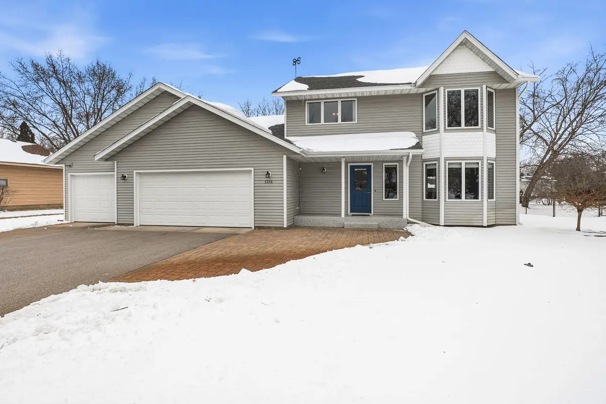 1314 W Oakes Drive, Saint Cloud, MN 56303 - #1