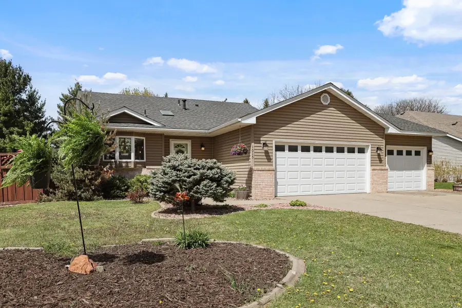 1015 Ferndale Street S, Maplewood, MN 55119 - #3