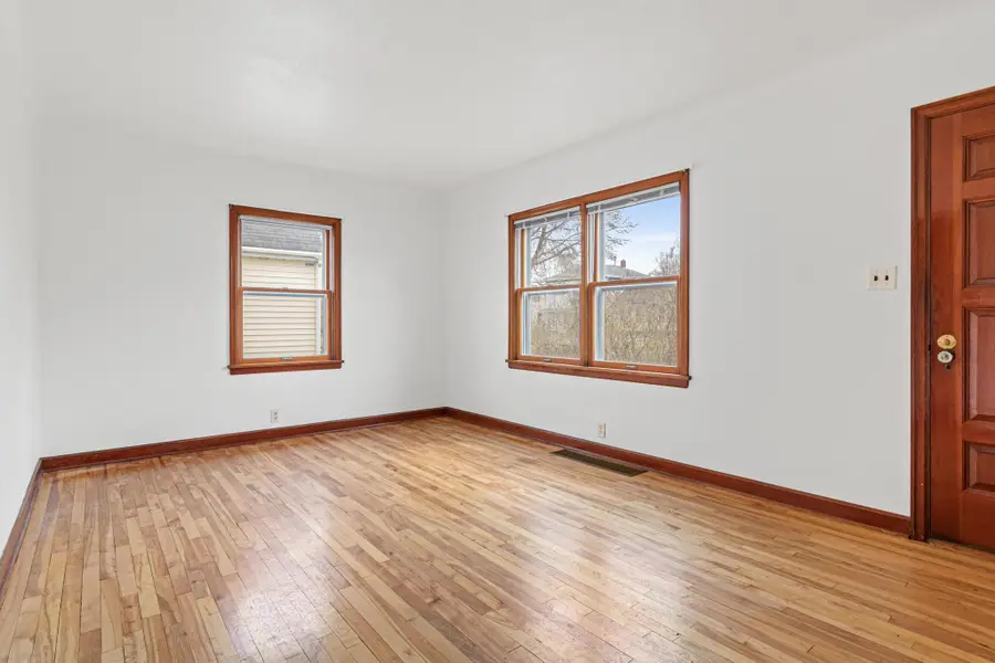 1075 Seminary Avenue, Saint Paul, MN 55104 - #3