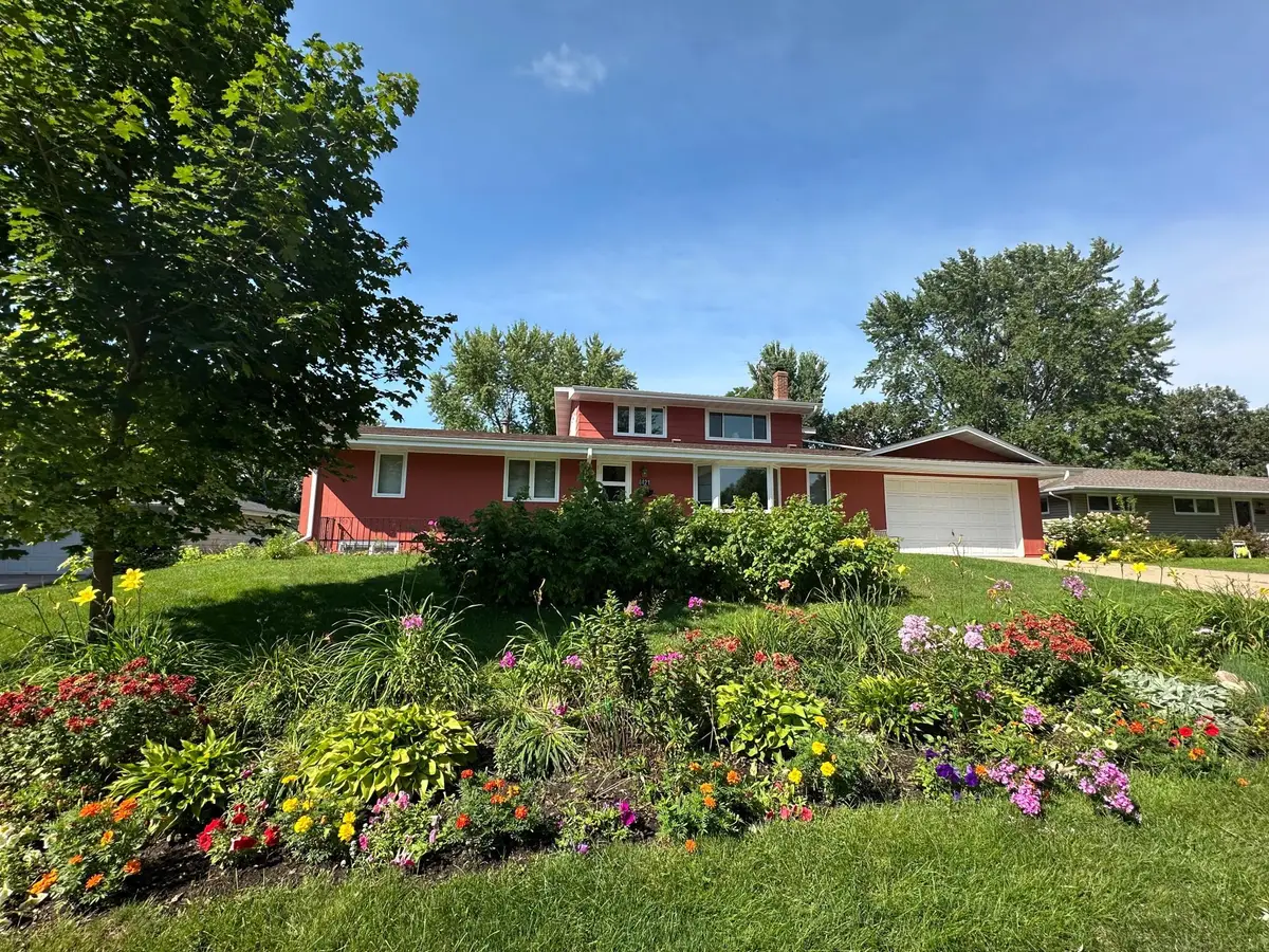 8421 Little Road, Bloomington, MN 55437 - #1