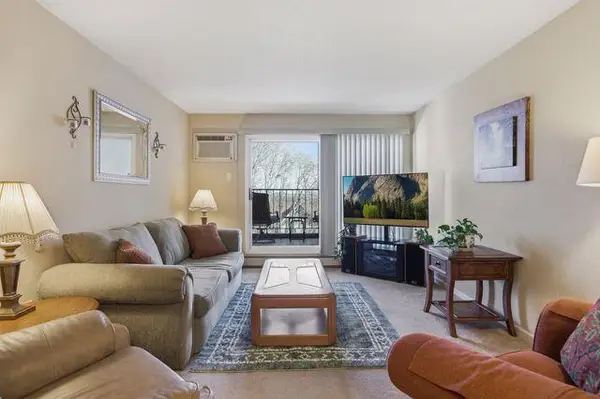 4680 Tower Street Se #309, Prior Lake, MN 55372