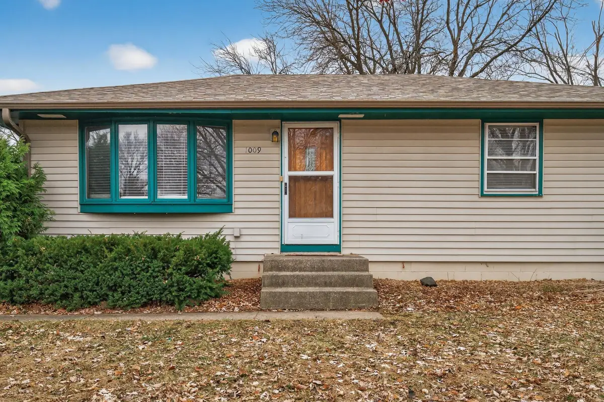 1009 Sunkist Parkway, Brooklyn Park, MN 55444 - #1