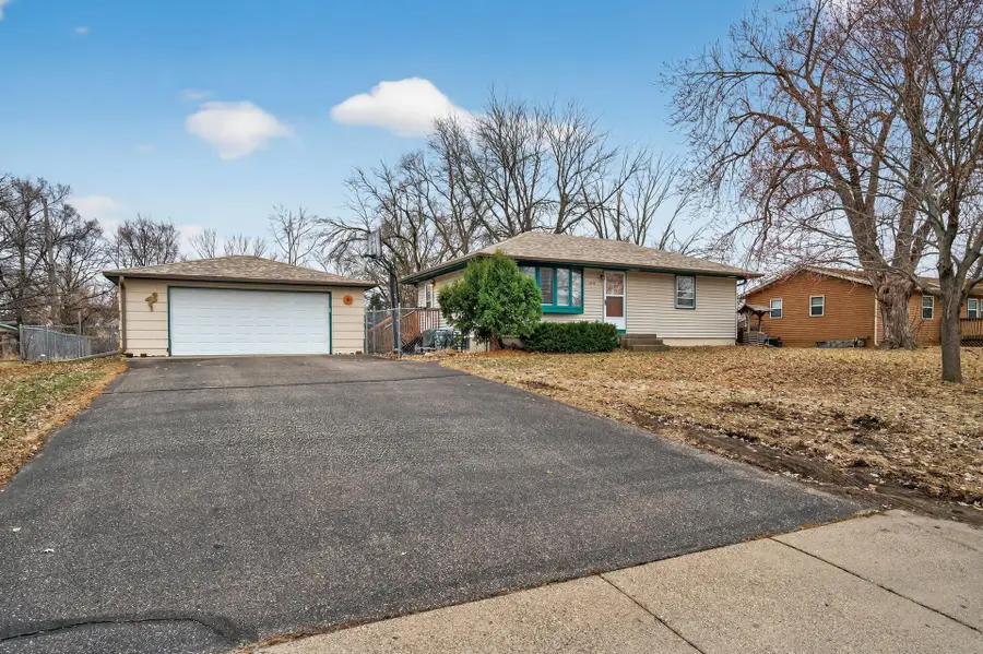 1009 Sunkist Parkway, Brooklyn Park, MN 55444 - #2