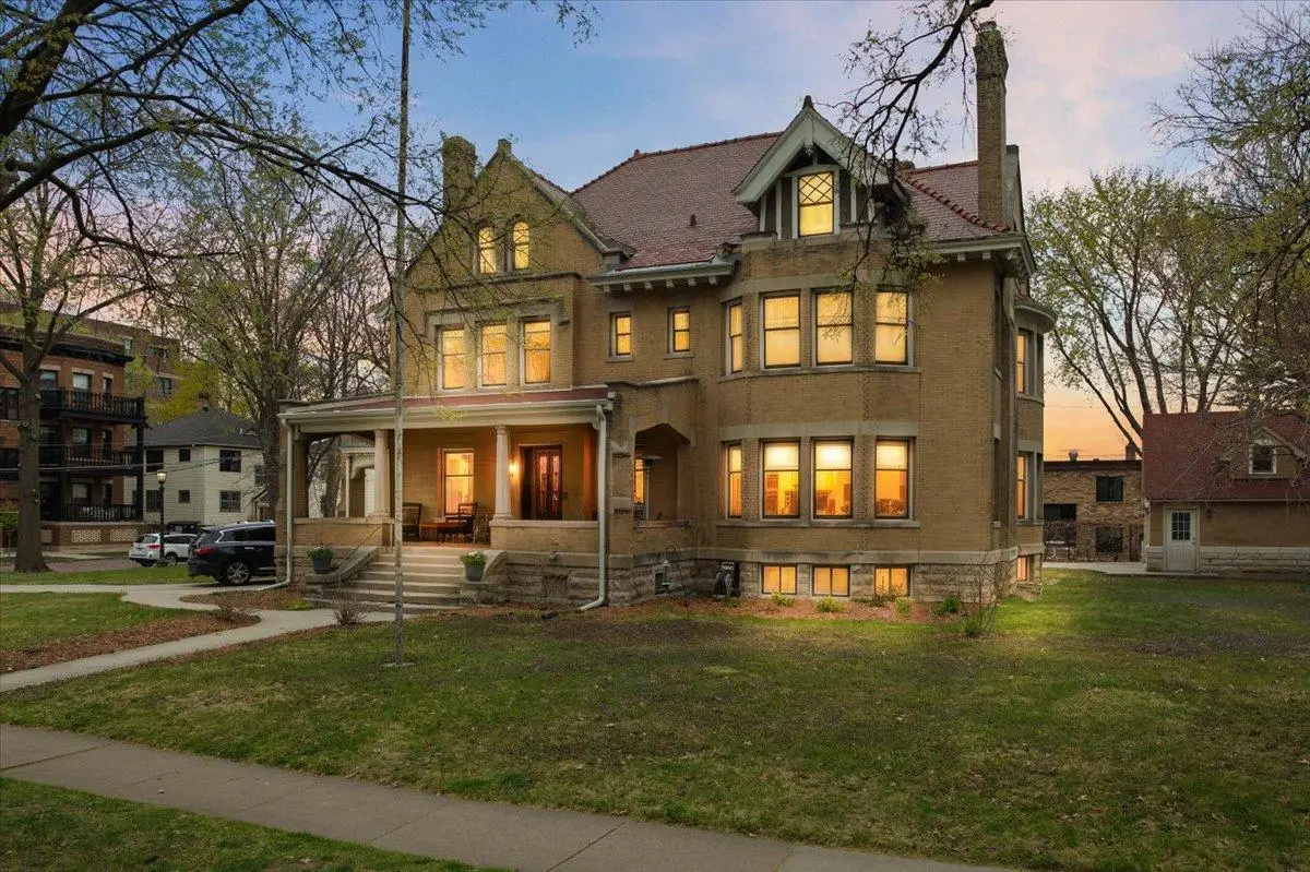 341 Dayton Avenue, Saint Paul, MN 55102 - #1