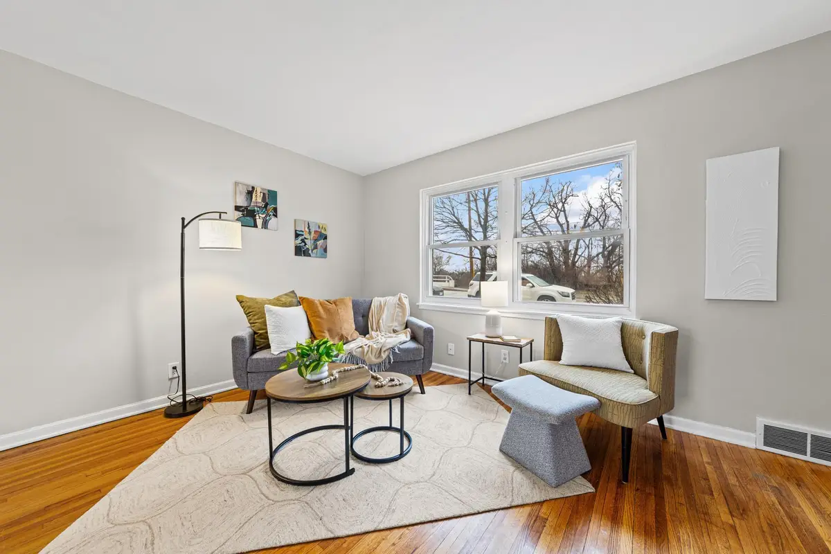 996 Cleveland Avenue S, Saint Paul, MN 55116 - #1