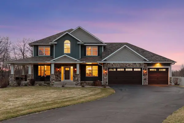 19671 Yellowpine Street Nw, Oak Grove, MN 55011