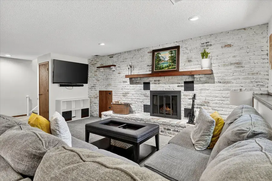 2405 Quinwood Lane N, Plymouth, MN 55441 - #3