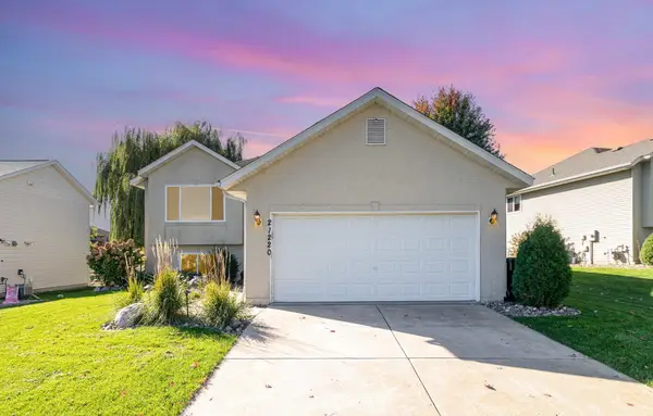 21220 Ilavista Way, Lakeville, MN 55044