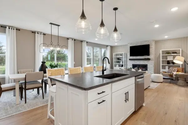 4633 Island Park Drive, Woodbury, MN 55129