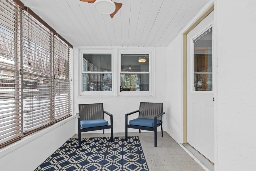 1306 Ottawa Avenue, West Saint Paul, MN 55118 - #2