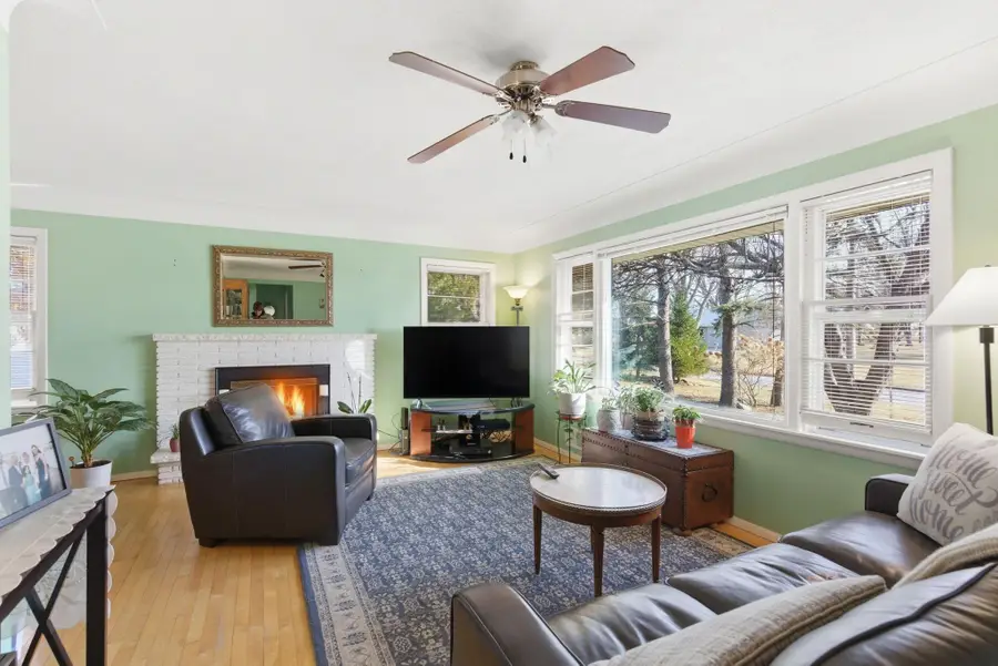 2515 Florida Avenue N, Golden Valley, MN 55427 - #3