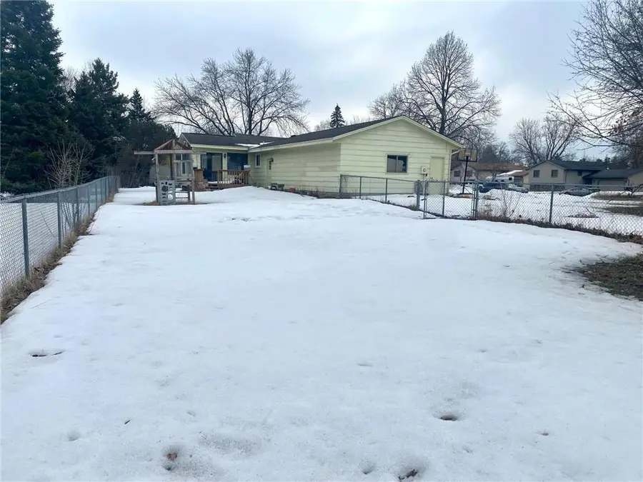 8024 Vincent Circle N, Brooklyn Park, MN 55444 - #2