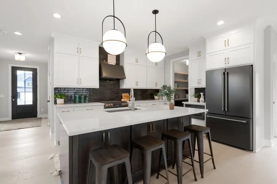 23804 Hall Dr, Lakeville, MN 55044 - #3