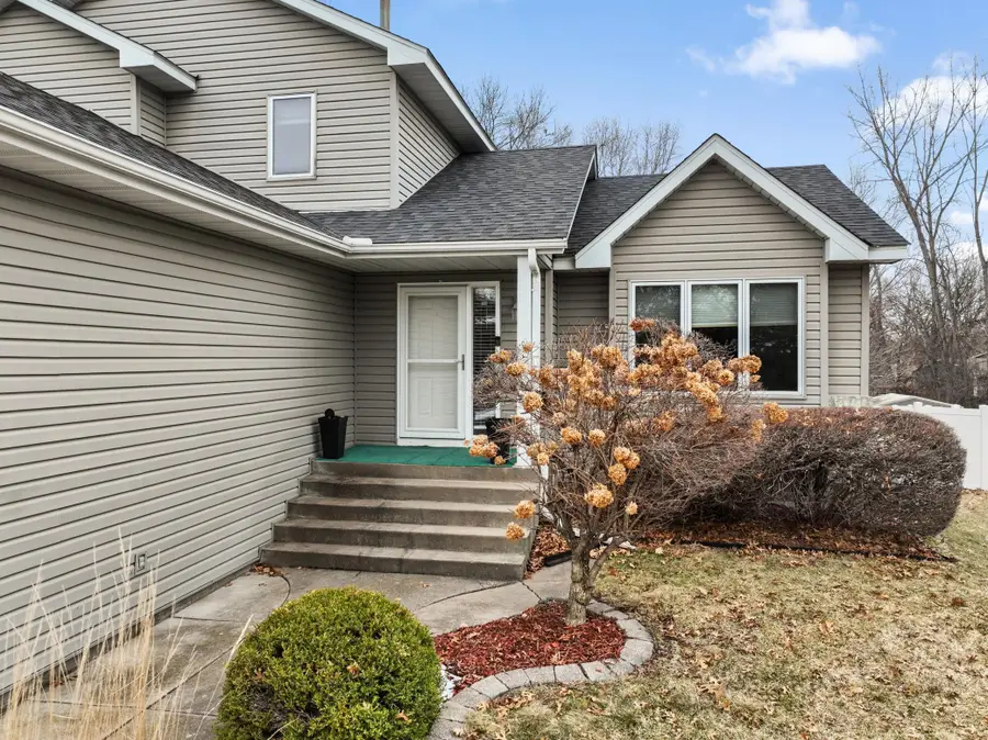 553 Hawthorn Road, Circle Pines, MN 55014 - #3