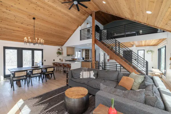 20801 Fern Drive, Lakeville, MN 55044