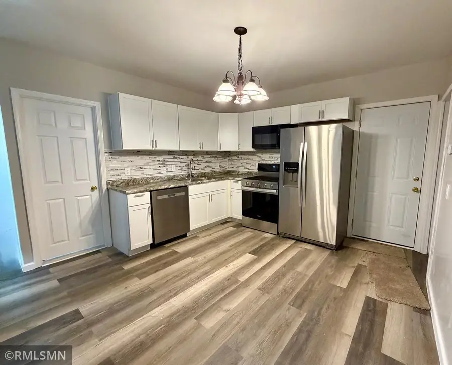 886 Johnson Parkway, Saint Paul, MN 55106 - #3