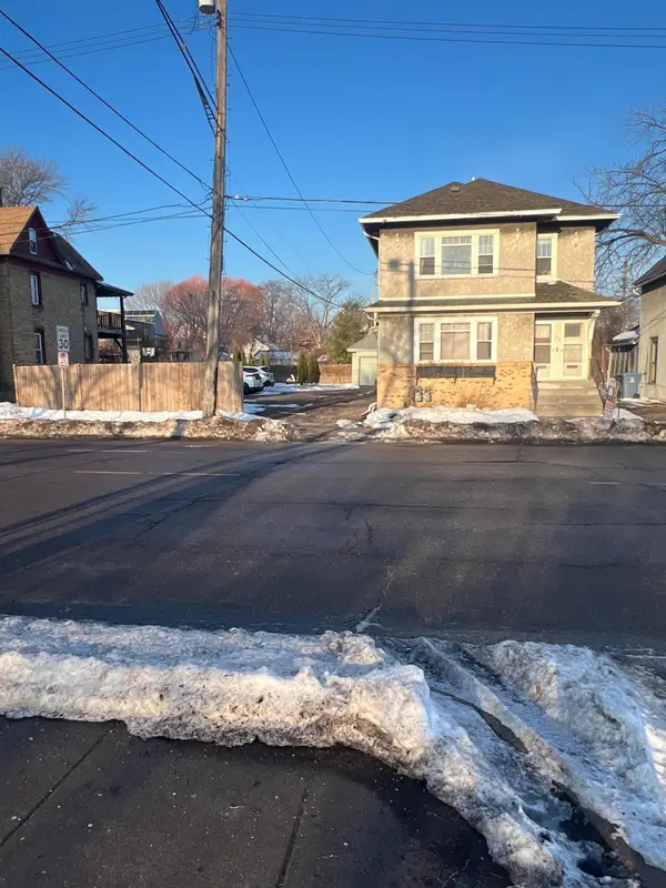 1216 University Avenue Ne, Minneapolis, MN 55413