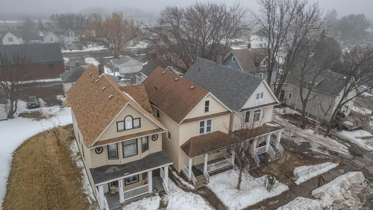 2424 W 2nd Street, Duluth, MN 55806 - #1