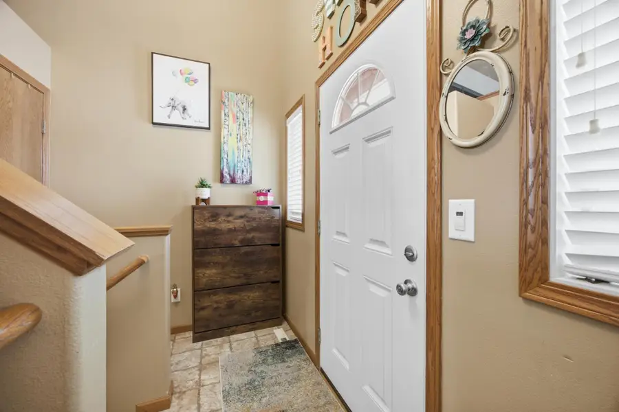 714 14th Avenue E, West Fargo, ND 58078 - #3