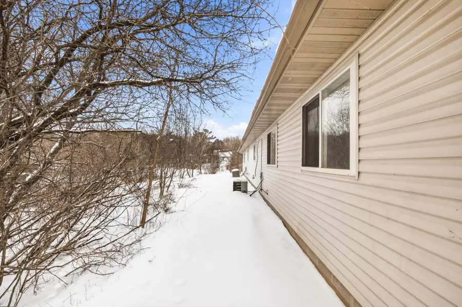 216 Appaloosa Court, Braham, MN 55006 - #3