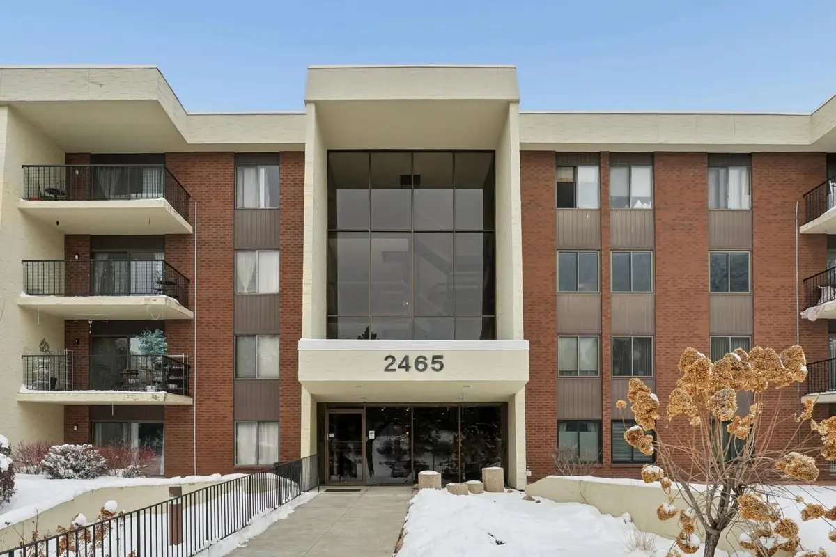 2465 Londin Lane E #401, Maplewood, MN 55119 - #1