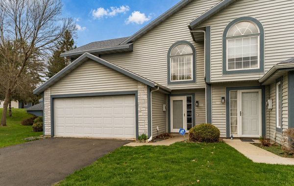 2608 Tuxedo Lane Nw, Rochester, MN 55901