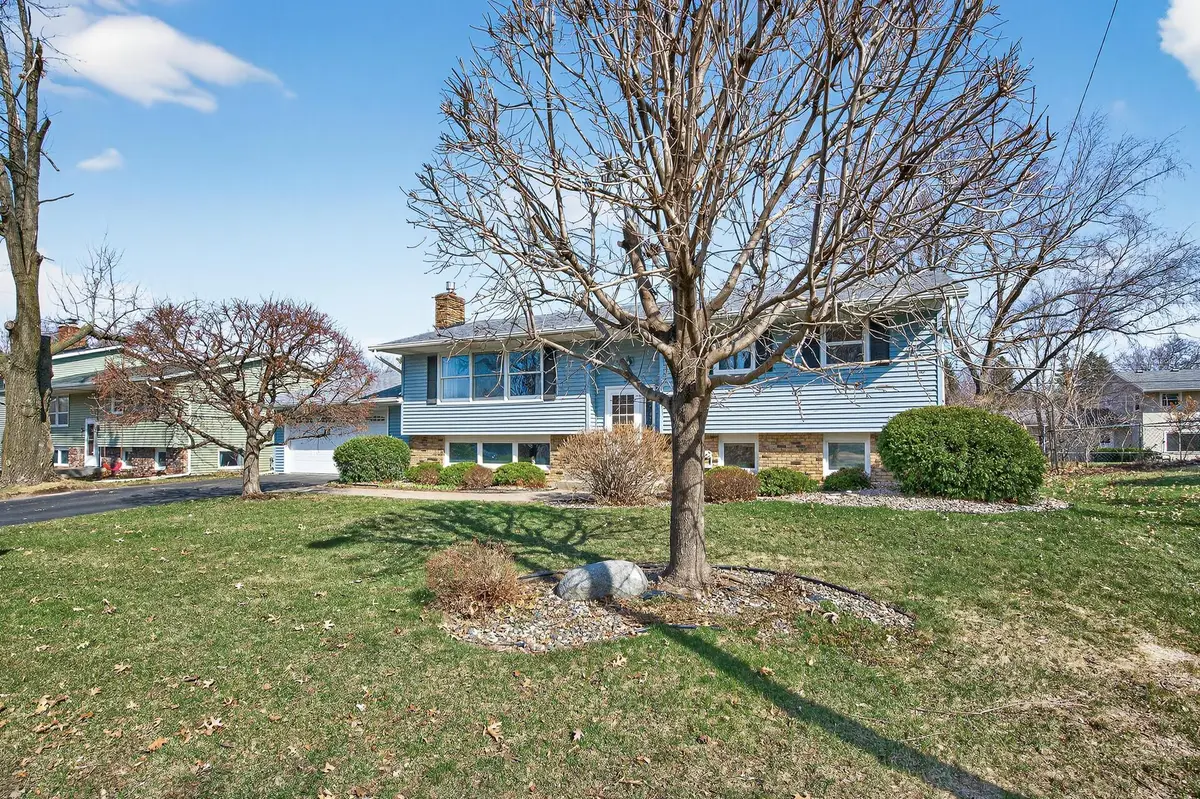 303 Thompson Avenue W, West Saint Paul, MN 55118 - #1