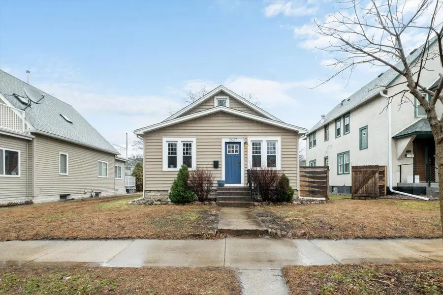 2627 Randolph Street Ne, Minneapolis, MN 55418 - #2