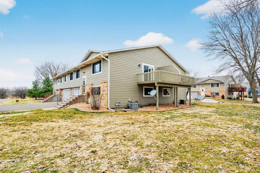 1272 Ferndale Street N, Maplewood, MN 55119 - #3