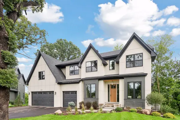 5571 Rolling Hills Parkway, Victoria, MN 55318