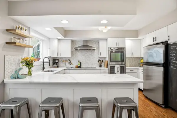 2726 Humboldt Avenue S #B, Minneapolis, MN 55408