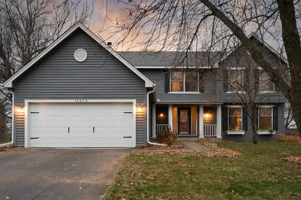 15970 22nd Place N, Plymouth, MN 55447