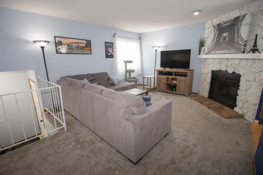 4004 Brookdale Circle N, Brooklyn Park, MN 55443 - #3