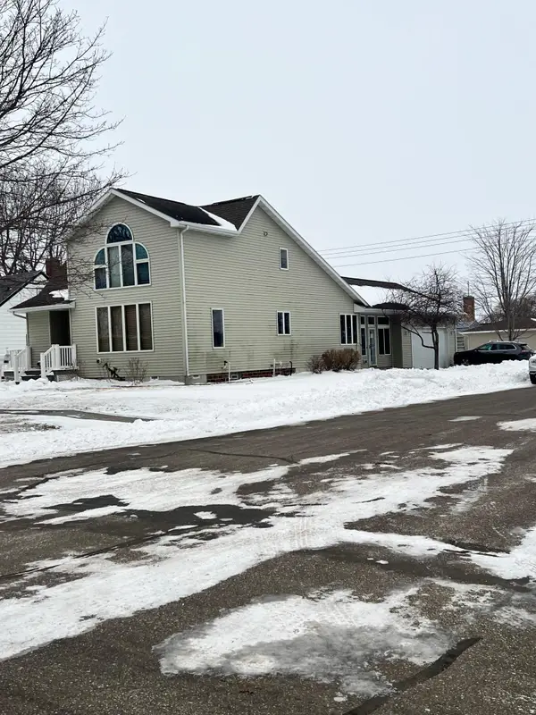 621 7th Avenue, Madison, MN 56256