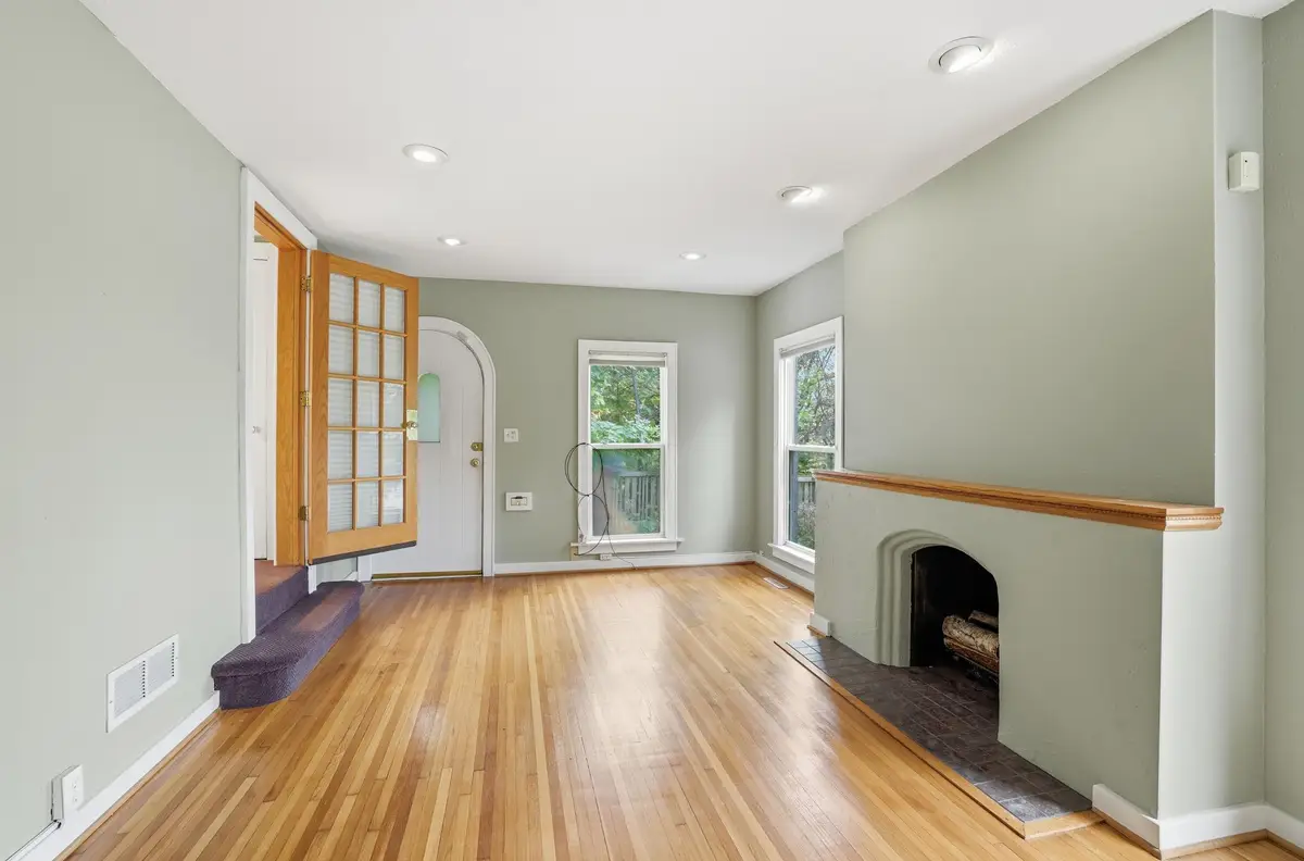 233 Groveland Avenue, Minneapolis, MN 55403 - #1